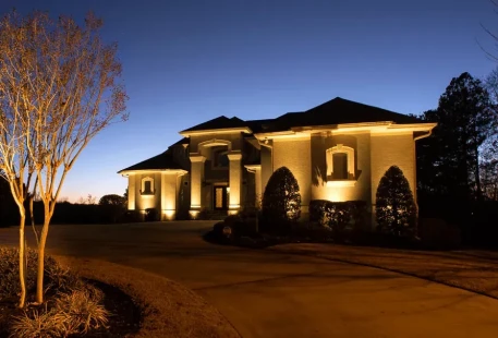 lit-outdoor-landscape-lighting-09-70636